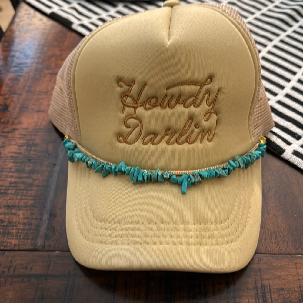 Trucker hat adjustable
